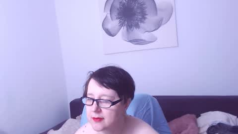 Christa online show from 04-12-26, 02:16