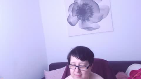 Snapshot of christarose chatting on 06-27-26, 02:16 Christa online show from 06-27-26, 02:16