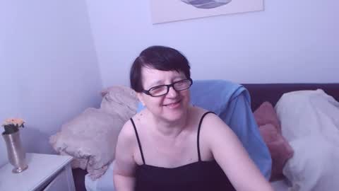 Snapshot of christarose chatting on 07-12-26, 02:41 Christa online show from 07-12-26, 02:41