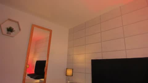 Christine  online show from 02-02-26, 12:15