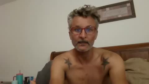 Christopher Rain online show from 05-15-26, 01:01