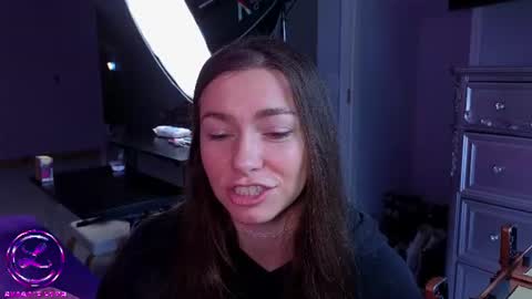 Snapshot of chroniclove chatting on 06-14-26, 05:48 Marley online show from 06-14-26, 05:48