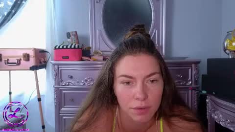 Snapshot of chroniclove chatting on 07-16-26, 05:30 Marley online show from 07-16-26, 05:30