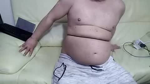 Snapshot of chubbybelly80 chatting on 12-03-25, 01:13 Corviglia online show from 12-03-25, 01:13