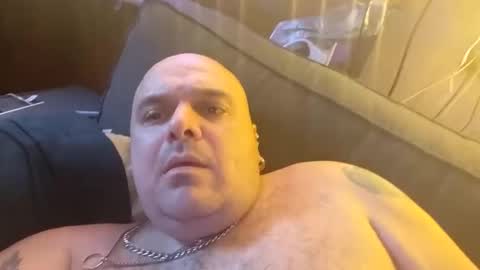 Snapshot of chubbyman40 chatting on 05-11-26, 06:49 chubbyman40 online show from 05-11-26, 06:49