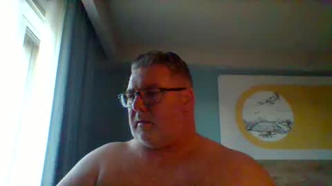 chunkyload72 online show from 06-10-26, 05:45