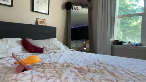 Snapshot of cici1900 chatting on 06-13-26, 12:30 cici1900 online show from 06-13-26, 12:30