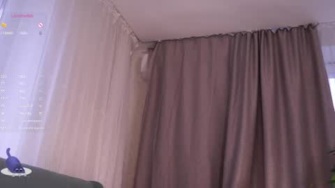 Snapshot of cinacandy chatting on 04-27-26, 01:58 L online show from 04-27-26, 01:58