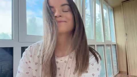 Caroline online show from 07-12-26, 02:19