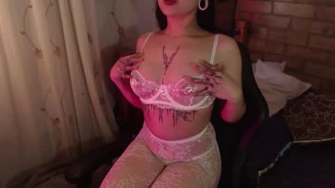 Snapshot of cintya_kors chatting on 02-18-26, 10:06 Cintya online show from 02-18-26, 10:06