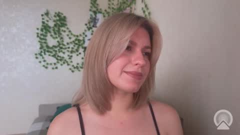 Snapshot of citruska chatting on 09-29-25, 09:58 karina online show from 09-29-25, 09:58