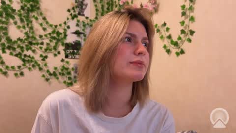Snapshot of citruska chatting on 09-30-25, 03:39 karina online show from 09-30-25, 03:39