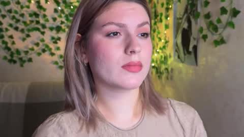 Snapshot of citruska chatting on 11-23-25, 02:28 karina online show from 11-23-25, 02:28