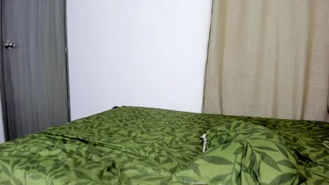 Claimom online show from 03-28-26, 02:11