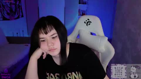 Snapshot of claire_faers chatting on 07-16-26, 12:00 Claire online show from 07-16-26, 12:00
