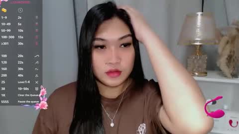 Snapshot of claire_wntr chatting on 06-08-26, 04:46 CLAIRE online show from 06-08-26, 04:46