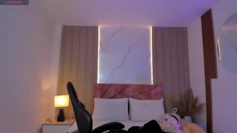 Snapshot of clairemillerx chatting on 06-06-26, 11:59 clairemillerx online show from 06-06-26, 11:59