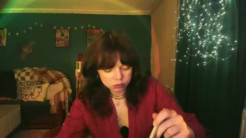 Snapshot of clancyosbourne chatting on 04-16-26, 05:14 Clancy online show from 04-16-26, 05:14