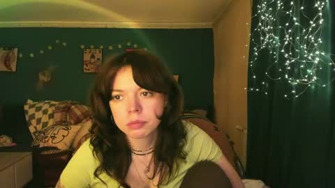 Snapshot of clancyosbourne chatting on 04-24-26, 05:59 Clancy online show from 04-24-26, 05:59