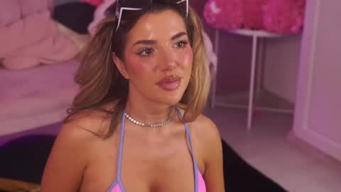 ClaraHazel online show from 05-07-26, 06:30