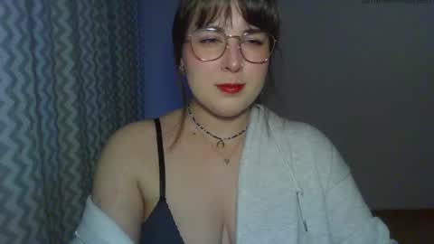 Clara online show from 05-11-26, 05:43
