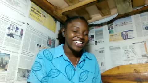 clarisse98 online show from 07-08-26, 06:12