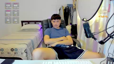 Snapshot of clarkyplaze chatting on 07-15-26, 01:33 Clark online show from 07-15-26, 01:33