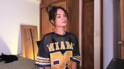 Claudia Rivera online show from 02-11-26, 07:19