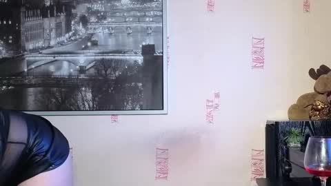 Clever Sexy online show from 12-13-25, 08:04