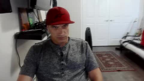 Snapshot of clintwood12 chatting on 06-21-26, 01:46 chad online show from 06-21-26, 01:46
