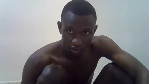 Snapshot of clive_damian chatting on 04-29-26, 04:11 clive_damian online show from 04-29-26, 04:11