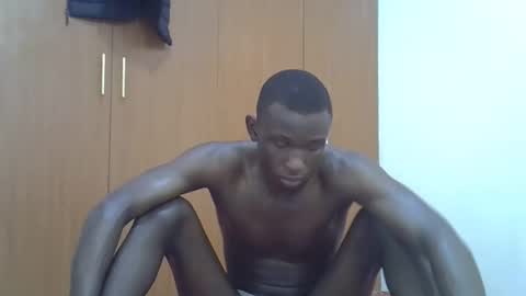 Snapshot of clive_damian chatting on 05-11-26, 02:01 clive_damian online show from 05-11-26, 02:01
