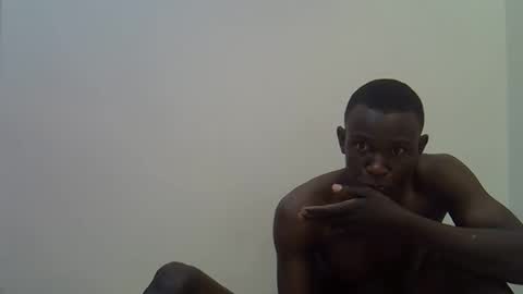 Snapshot of clive_damian chatting on 05-19-26, 02:07 clive_damian online show from 05-19-26, 02:07