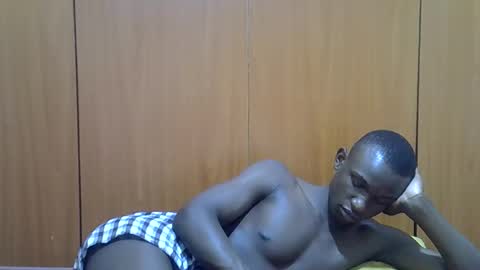 Snapshot of clive_damian chatting on 05-27-26, 04:59 clive_damian online show from 05-27-26, 04:59