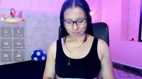 Cloe online show from 05-19-26, 01:56