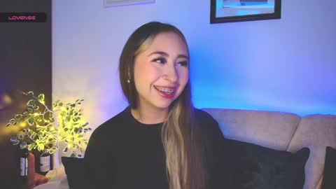 Snapshot of cloe_martinezz_ chatting on 04-29-26, 04:16 cloe_martinezz_ online show from 04-29-26, 04:16