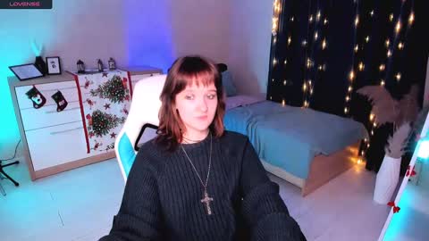 Clover  follow me  online show from 01-13-25, 06:38