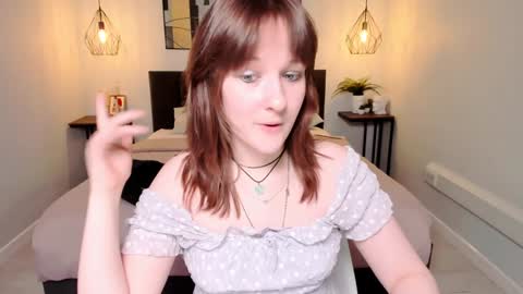  Clover  follow me  online show from 02-05-25, 09:57