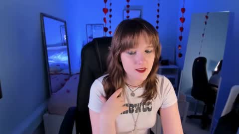  Clover  follow me  online show from 02-13-25, 02:09