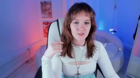  Clover  follow me  online show from 03-04-25, 09:51