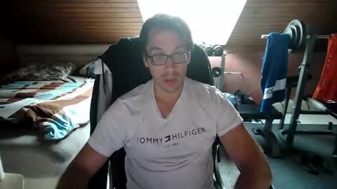 CMNM2026 online show from 05-31-26, 04:47