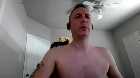 Snapshot of cmypenis chatting on 03-19-26, 07:07 Master Bates online show from 03-19-26, 07:07