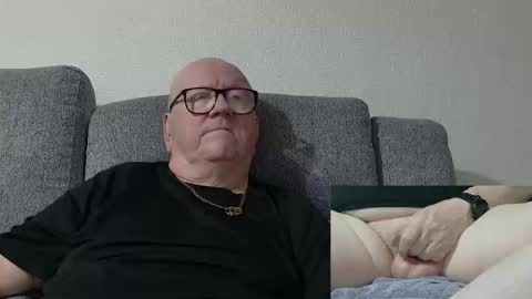 Charlie. online show from 04-04-26, 10:51