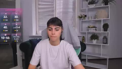 Snapshot of cocoa_sins chatting on 10-24-25, 06:10 Olivia online show from 10-24-25, 06:10
