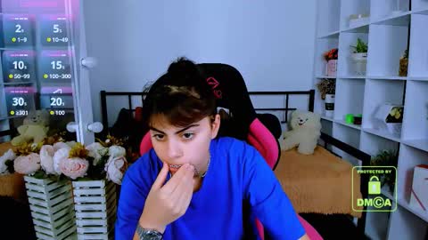 Snapshot of cocoa_sins chatting on 11-13-25, 07:07 Olivia online show from 11-13-25, 07:07