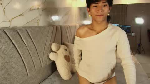 COCO online show from 04-16-26, 11:33