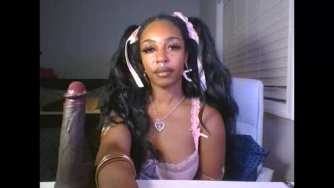 cocolefeme online show from 10-22-25, 01:17