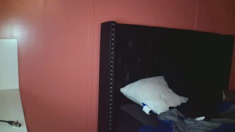 Snapshot of codyscontnt chatting on 06-14-26, 02:24 codyscontnt online show from 06-14-26, 02:24