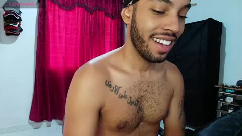 Snapshot of colinlatinbrown chatting on 06-05-26, 01:39 IG online show from 06-05-26, 01:39