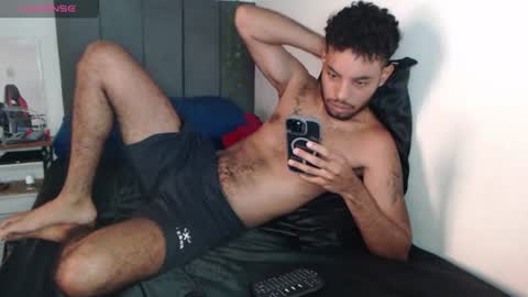 Snapshot of colinlatinbrown chatting on 07-02-26, 04:02 IG online show from 07-02-26, 04:02